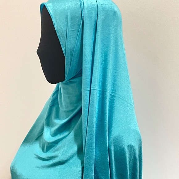 Hijab - Made In Dubai UAE - Picture 2 of 6
